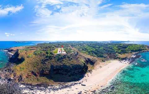 Cột Cờ Phú Quý – Biểu Tượng Tự Hào Trên Hòn Đảo Thiêng Liêng