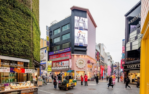 Khám Phá Myeongdong - Thiên Đường Mua Sắm Và Ẩm Thực Tại Seoul